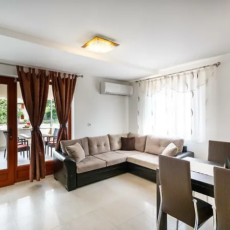 Apartment Aria 1