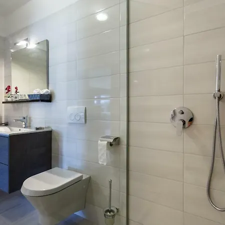 Aria 1 Апартаменты Малинска