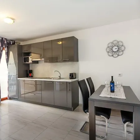 Aria 1 Малинска